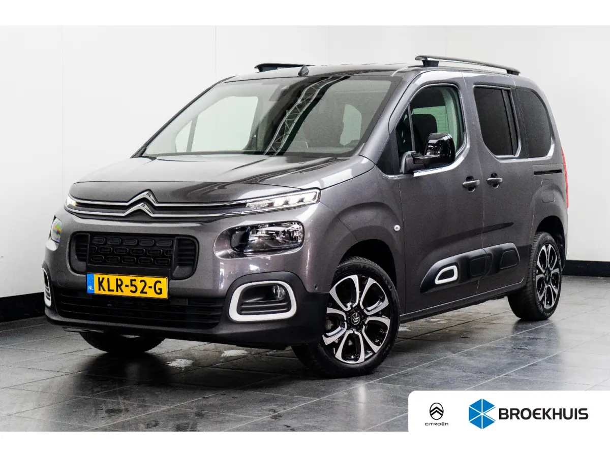 1.2 PureTech Shine Trekhaak! | Carplay | Stoelverwarming | Navigatie | Zeer Compleet! | Bluetooth | Clima | Cruise | Airco (automatisch) | Apple Carplay/Android Auto|telefoonintegratie premi