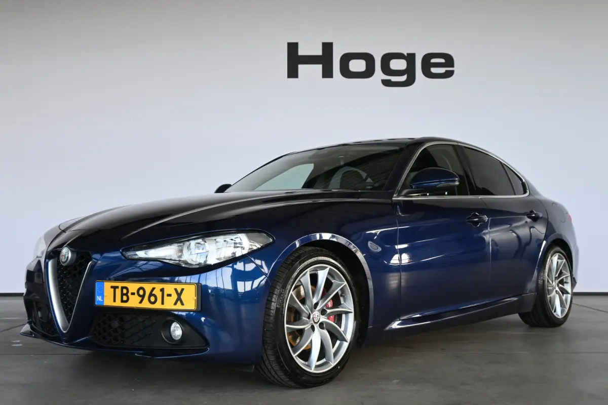2.0T Automaat Super Clima Cruise control Navigatie Trekhaak PDC 100% Onderhouden Inruil mogelijk