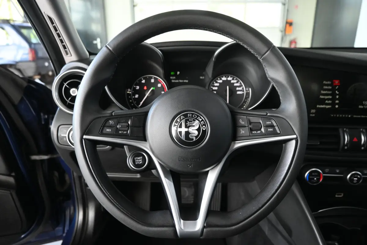 2.0T Automaat Super Clima Cruise control Navigatie Trekhaak PDC 100% Onderhouden Inruil mogelijk