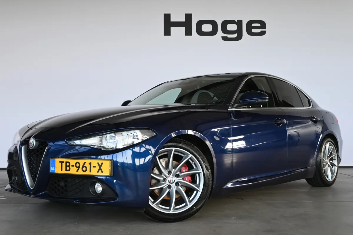 2.0T Automaat Super Clima Cruise control Navigatie Trekhaak PDC 100% Onderhouden Inruil mogelijk