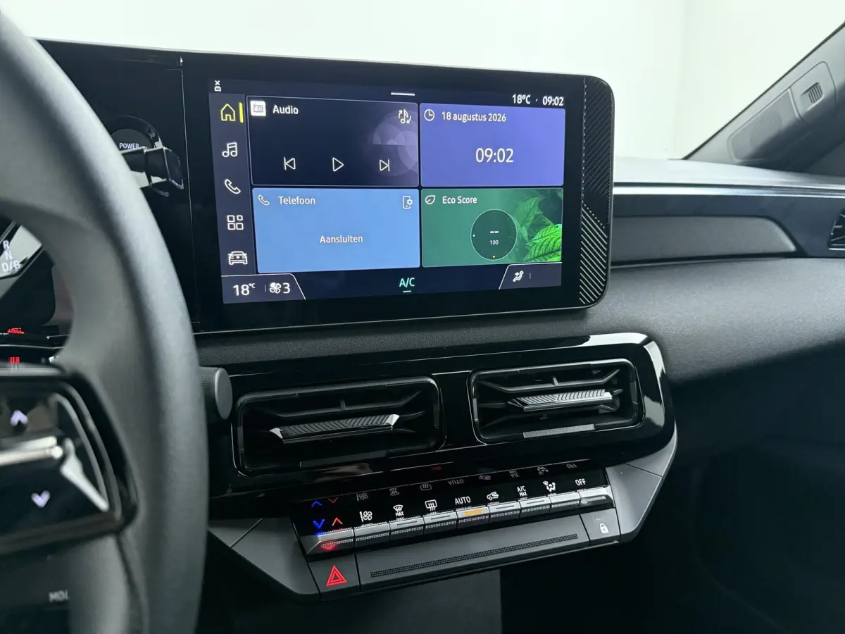 ENGAGE 40 kWh €5.620 Voorraadkorting! 317Km WLTP | 11kW AC lader | Warmtepomp | 80kW DC Snelladen | 8 jaar of 160.000 Batterijgarantie!