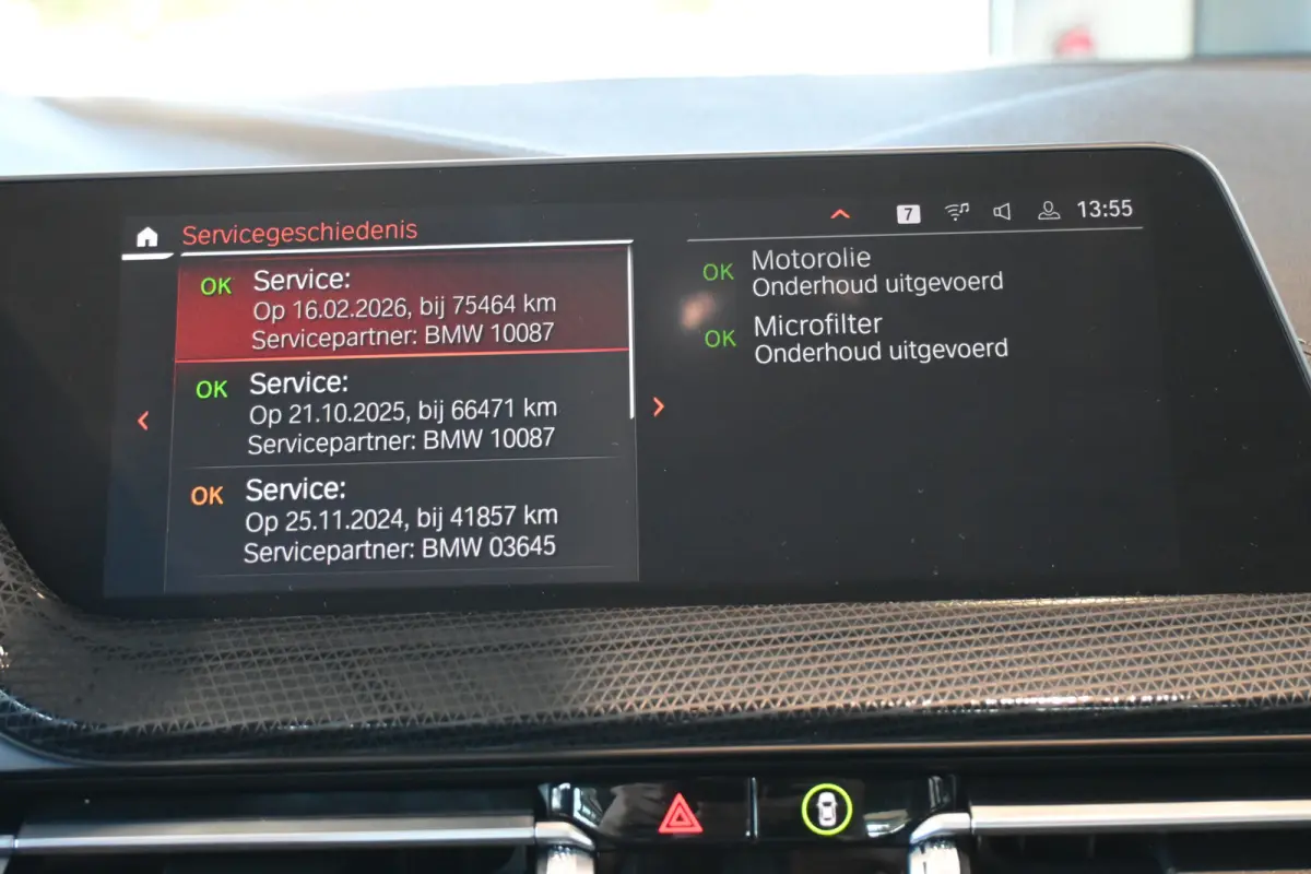 218i Automaat High Executive Clima Cruise control Navigatie LED Sportstoelen 100% Onderhouden Inruil mogelijk