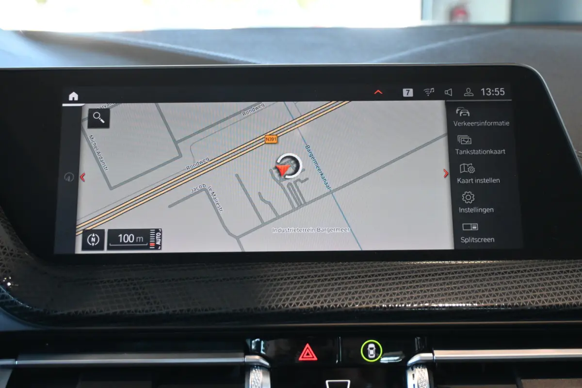 218i Automaat High Executive Clima Cruise control Navigatie LED Sportstoelen 100% Onderhouden Inruil mogelijk
