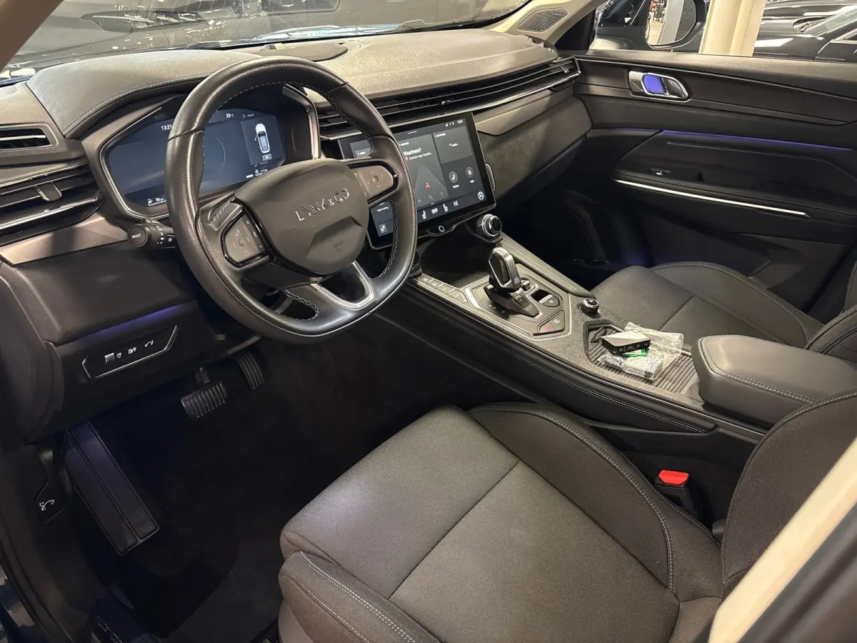 1.5 / pano / 360 camera / model 2023 / Infinity / navi / stoelverwarming