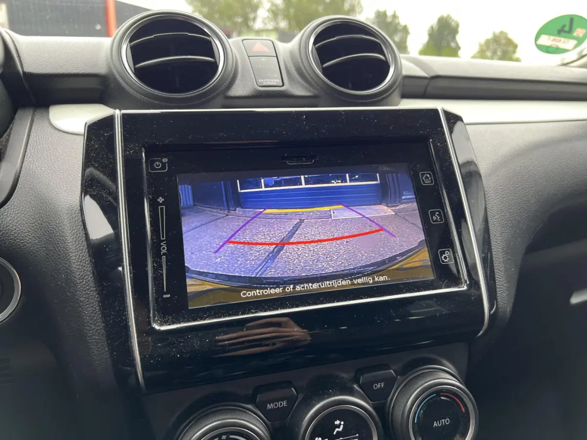 1.2 Smart Hybrid Zwart 5DRS 2018 | Airco | Cruise |