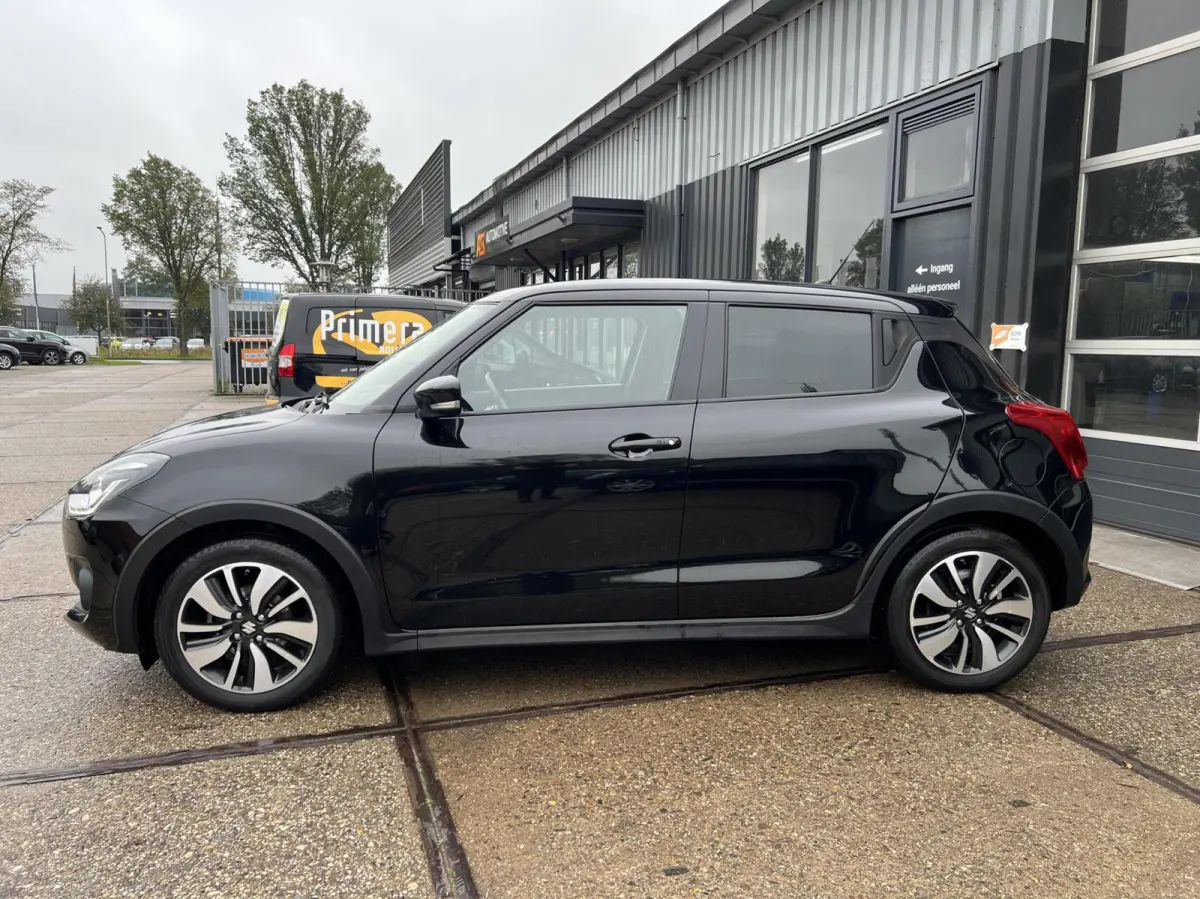 1.2 Smart Hybrid Zwart 5DRS 2018 | Airco | Cruise |