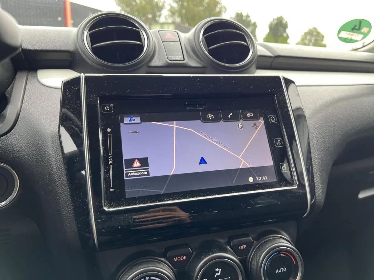 1.2 Smart Hybrid Zwart 5DRS 2018 | Airco | Cruise |