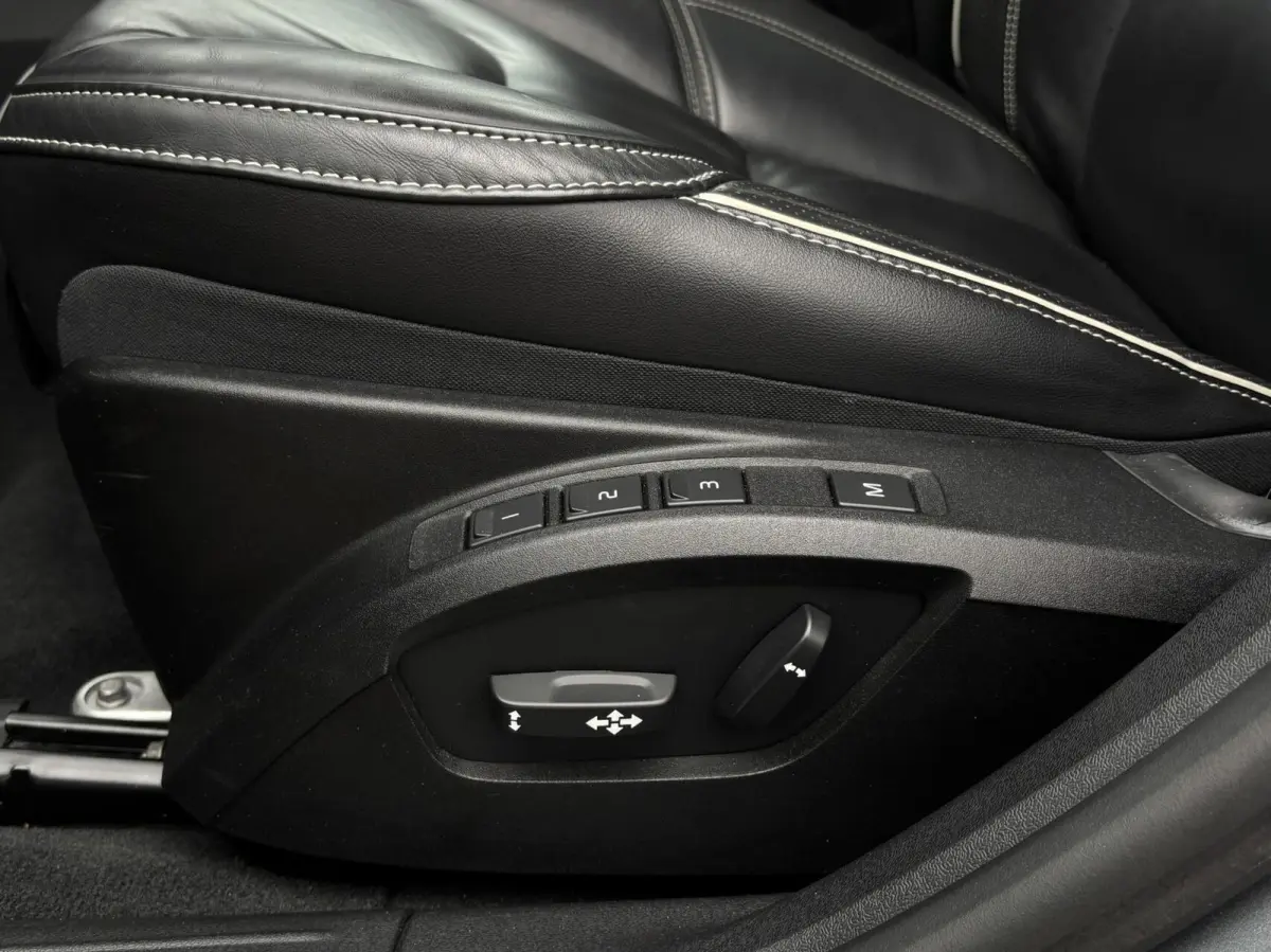 1.5 T3 Polar+ Sport R-Design trekhaak leder camera