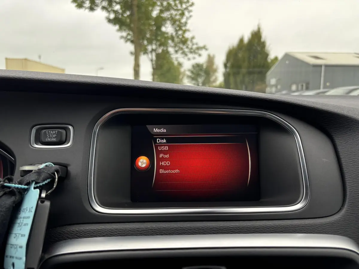 1.5 T3 Polar+ Sport R-Design trekhaak leder camera