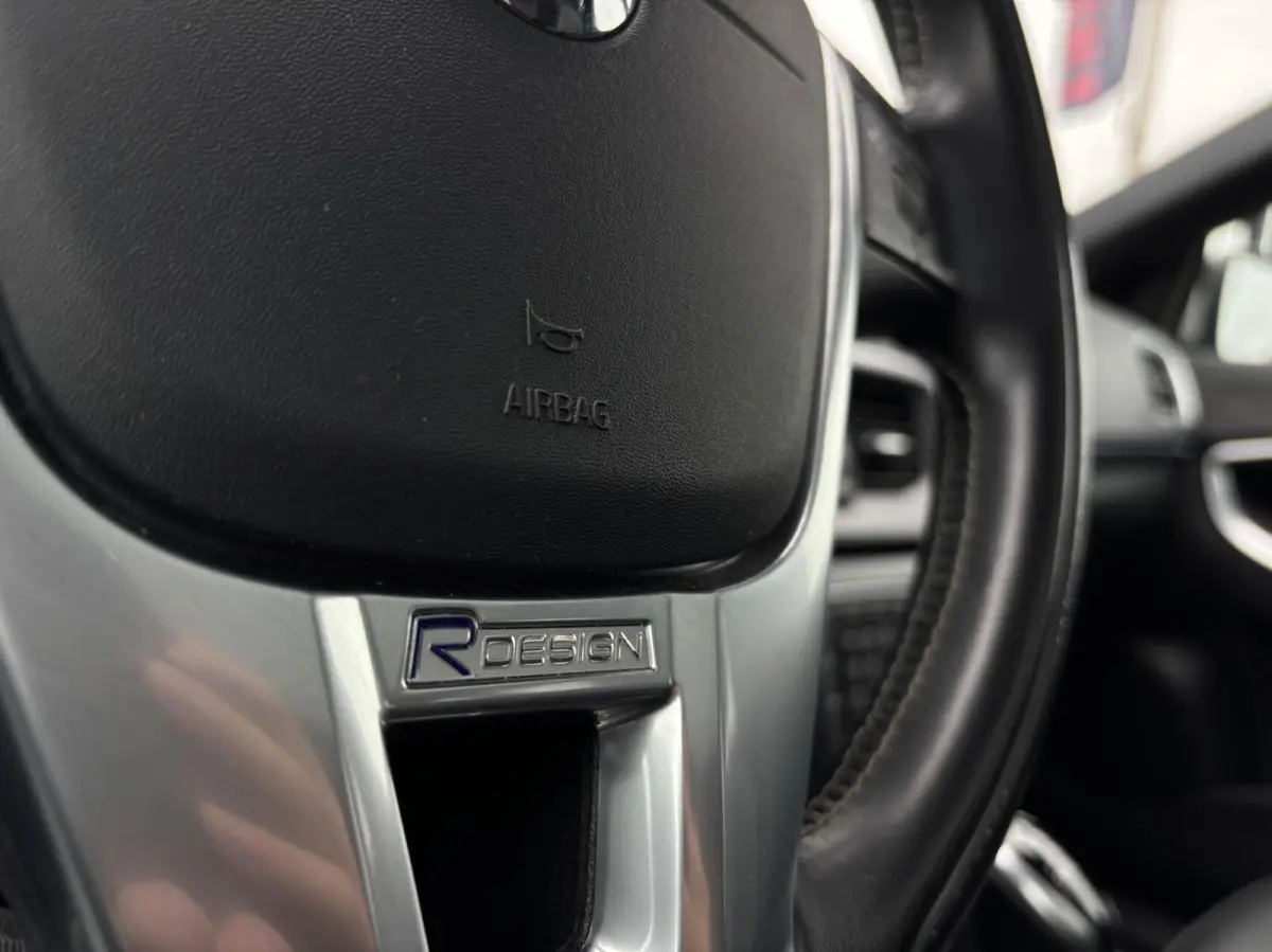 1.5 T3 Polar+ Sport R-Design trekhaak leder camera