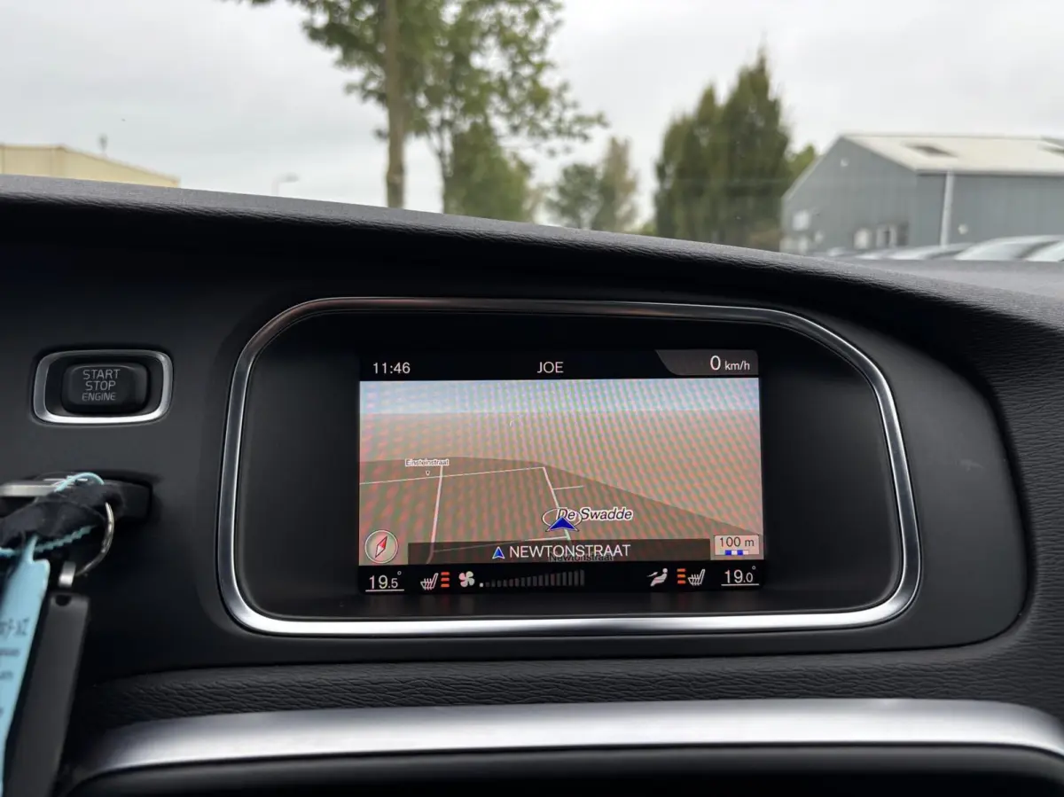 1.5 T3 Polar+ Sport R-Design trekhaak leder camera