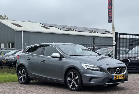 1.5 T3 Polar+ Sport R-Design trekhaak leder camera