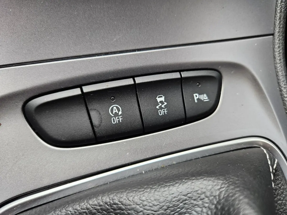 1.0 Business+ Trekhaak! Navigatie! Nette Auto! NAP! Airco! Cruise Control!