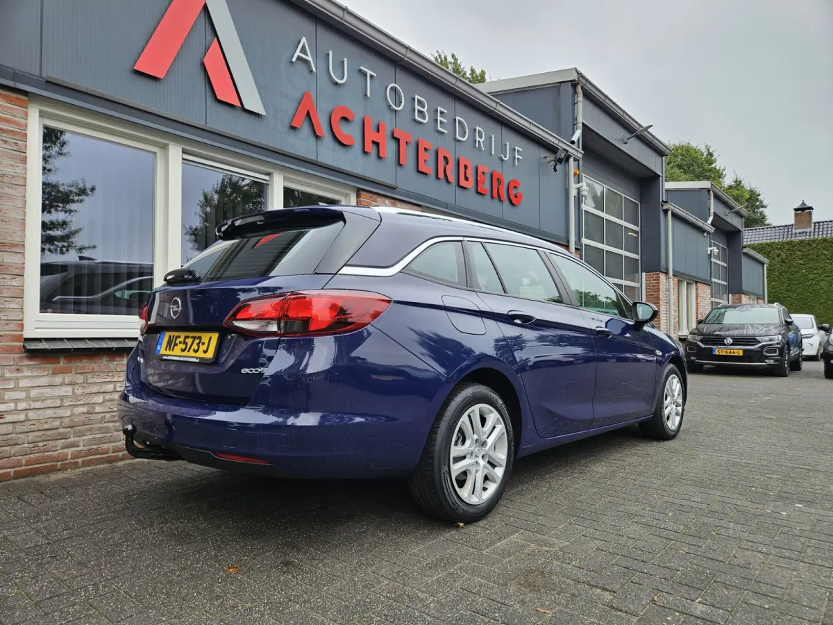 1.0 Business+ Trekhaak! Navigatie! Nette Auto! NAP! Airco! Cruise Control!