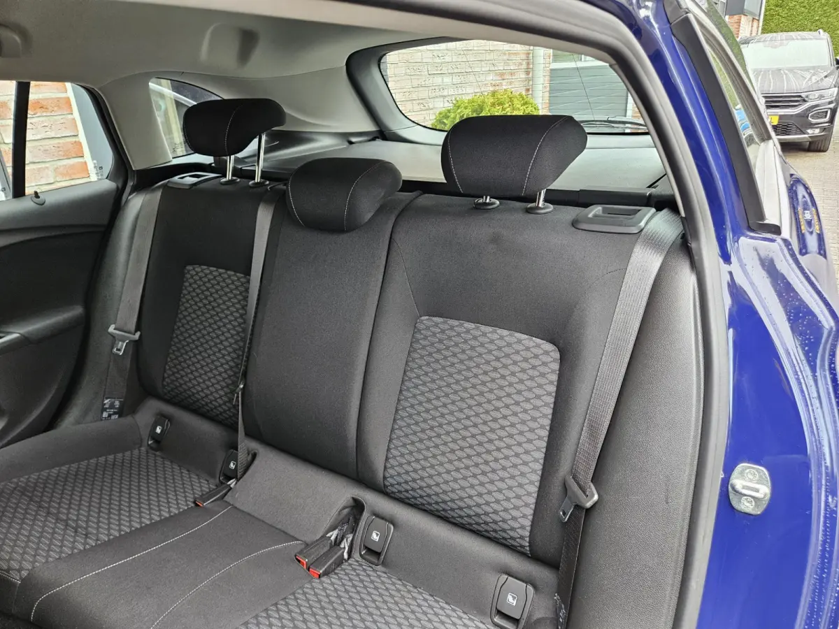 1.0 Business+ Trekhaak! Navigatie! Nette Auto! NAP! Airco! Cruise Control!