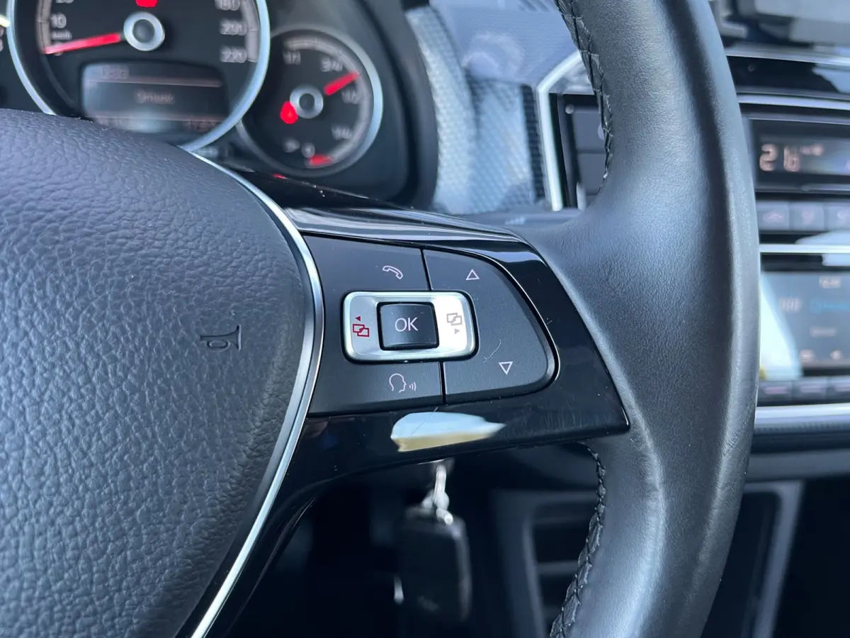 Up! 1.0 BMT move up! NL.Auto/Climatronic/DAB+/Cruise-Control/5Deurs/Camera/1Ste Eigenaar/Dealer Onderhouden