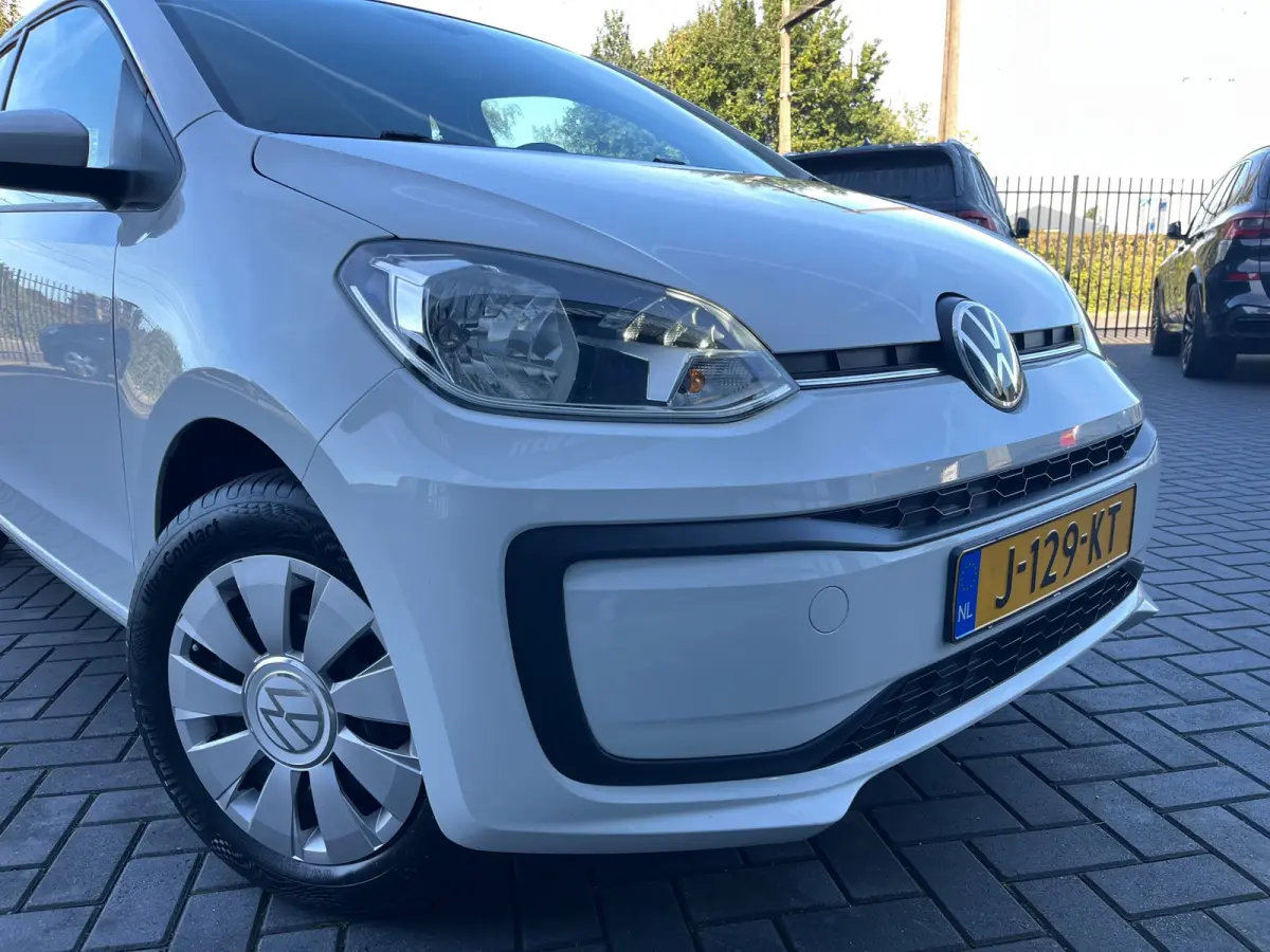 Up! 1.0 BMT move up! NL.Auto/Climatronic/DAB+/Cruise-Control/5Deurs/Camera/1Ste Eigenaar/Dealer Onderhouden