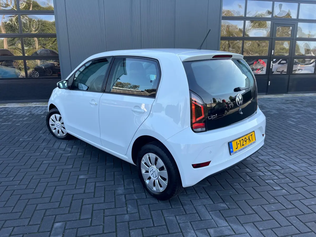 Up! 1.0 BMT move up! NL.Auto/Climatronic/DAB+/Cruise-Control/5Deurs/Camera/1Ste Eigenaar/Dealer Onderhouden