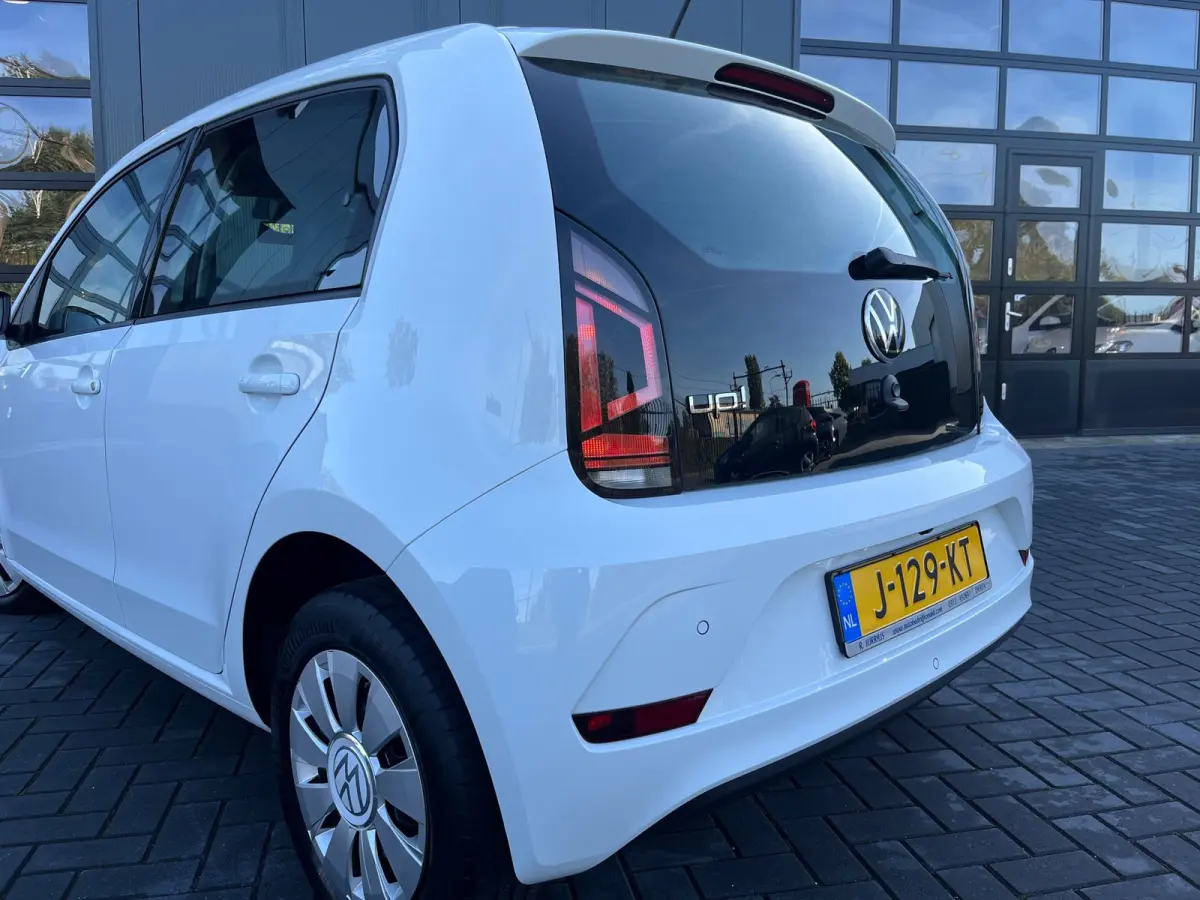 Up! 1.0 BMT move up! NL.Auto/Climatronic/DAB+/Cruise-Control/5Deurs/Camera/1Ste Eigenaar/Dealer Onderhouden