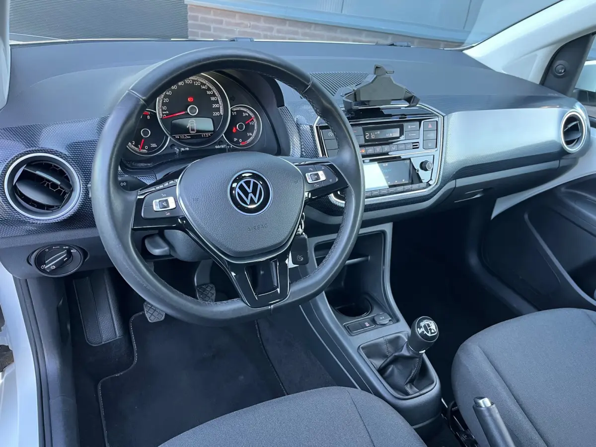 Up! 1.0 BMT move up! NL.Auto/Climatronic/DAB+/Cruise-Control/5Deurs/Camera/1Ste Eigenaar/Dealer Onderhouden