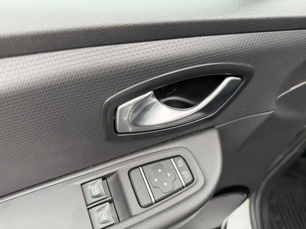0.9 TCe Zen Airco | Cruise |