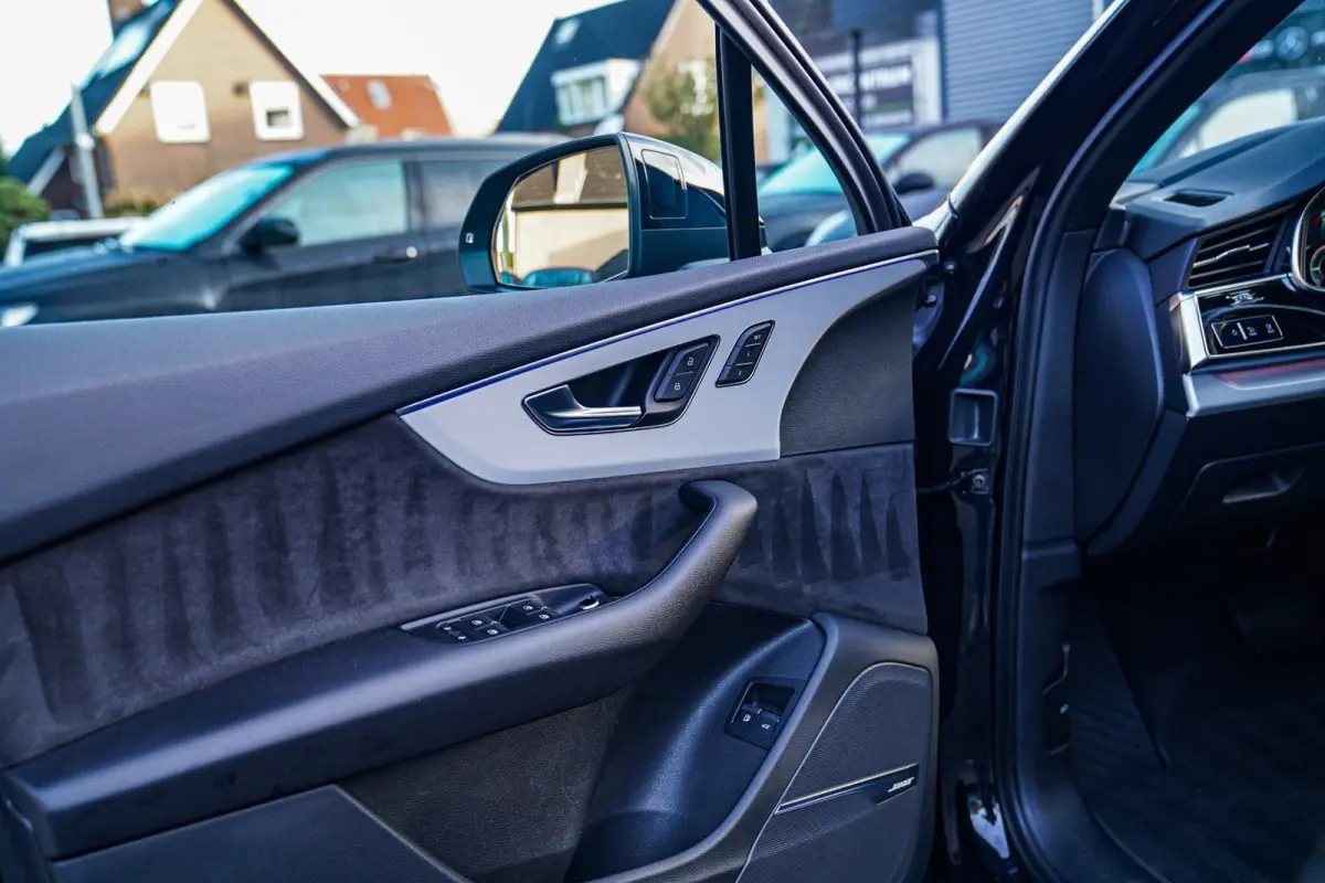 55 TFSI e Quattro Pro Line Plus | Laser Led | BTW 21% | Panorama | 360cam | HuD | Trekhaak | ACC | File Assistent | MAXTON