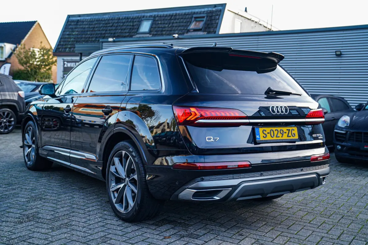55 TFSI e Quattro Pro Line Plus | Laser Led | BTW 21% | Panorama | 360cam | HuD | Trekhaak | ACC | File Assistent | MAXTON