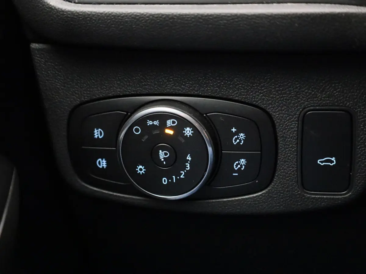 1.0 EcoBoost Hybrid Active X Business | Elektrische Achterklep | Navigatie | Achteruitrijdcamera | B&O Audiosysteem | Stoel Stuur en Voorruit Verwarming | Cruis control Adaptief |