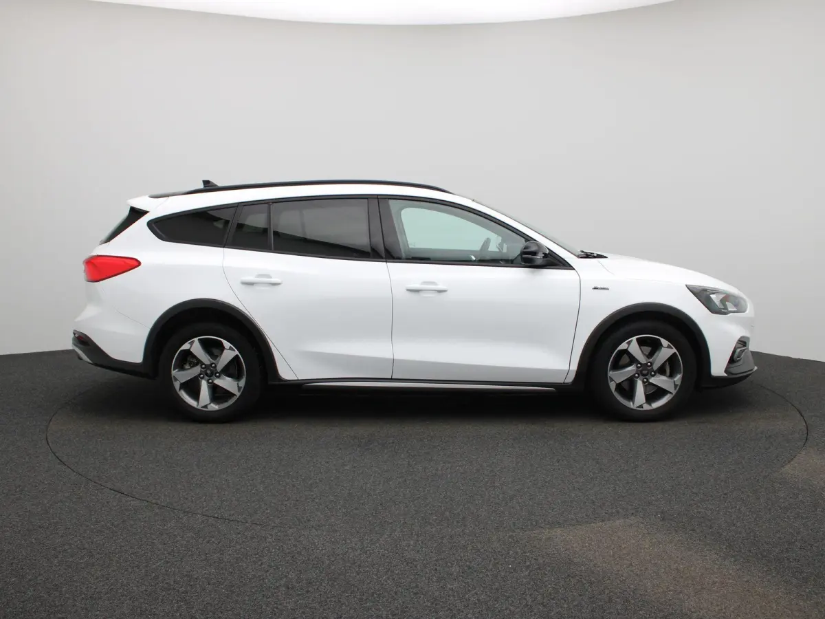 1.0 EcoBoost Hybrid Active X Business | Elektrische Achterklep | Navigatie | Achteruitrijdcamera | B&O Audiosysteem | Stoel Stuur en Voorruit Verwarming | Cruis control Adaptief |