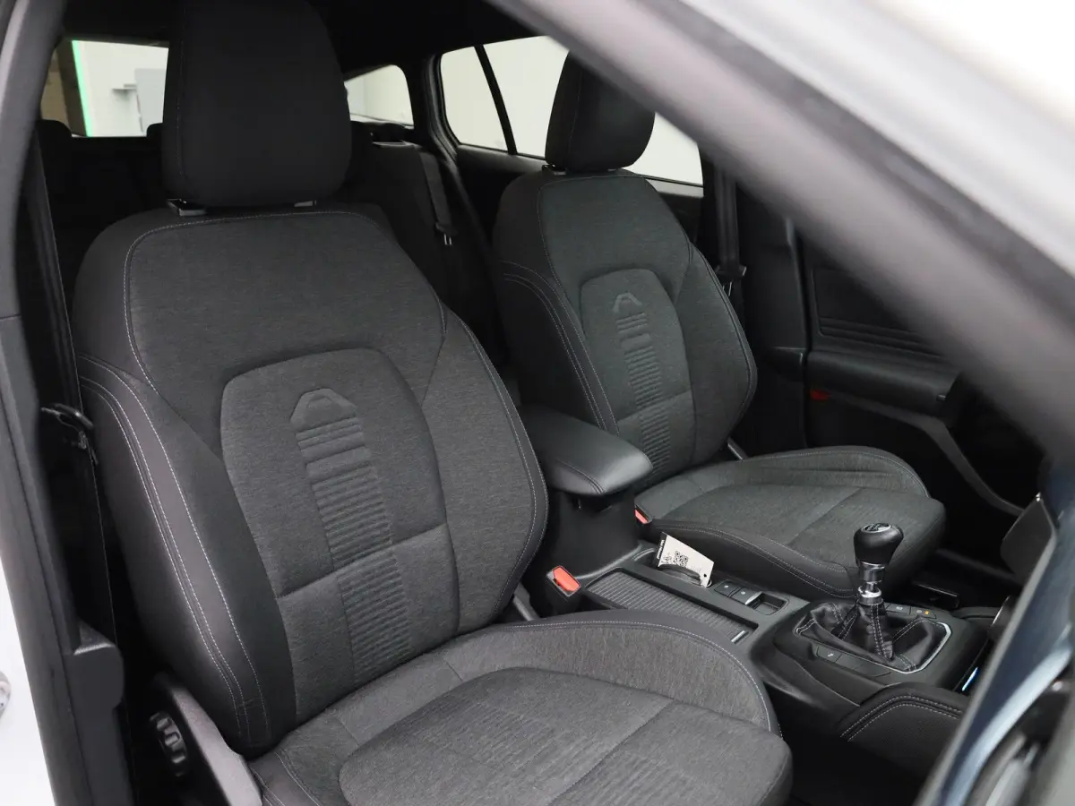 1.0 EcoBoost Hybrid Active X Business | Elektrische Achterklep | Navigatie | Achteruitrijdcamera | B&O Audiosysteem | Stoel Stuur en Voorruit Verwarming | Cruis control Adaptief |