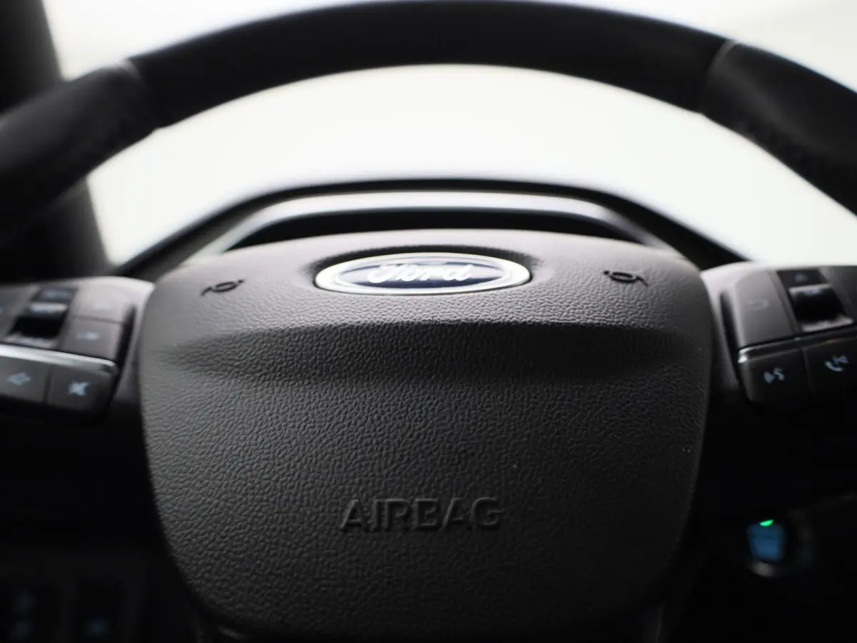 1.0 EcoBoost Hybrid Active X Business | Elektrische Achterklep | Navigatie | Achteruitrijdcamera | B&O Audiosysteem | Stoel Stuur en Voorruit Verwarming | Cruis control Adaptief |