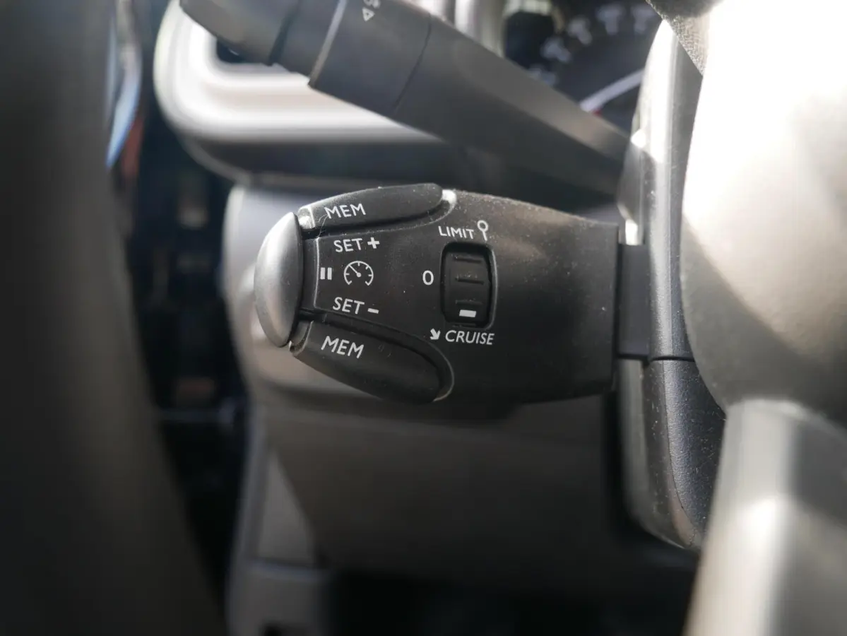 1.2 PureTech S&S Live nieuwe riem| Cruise|