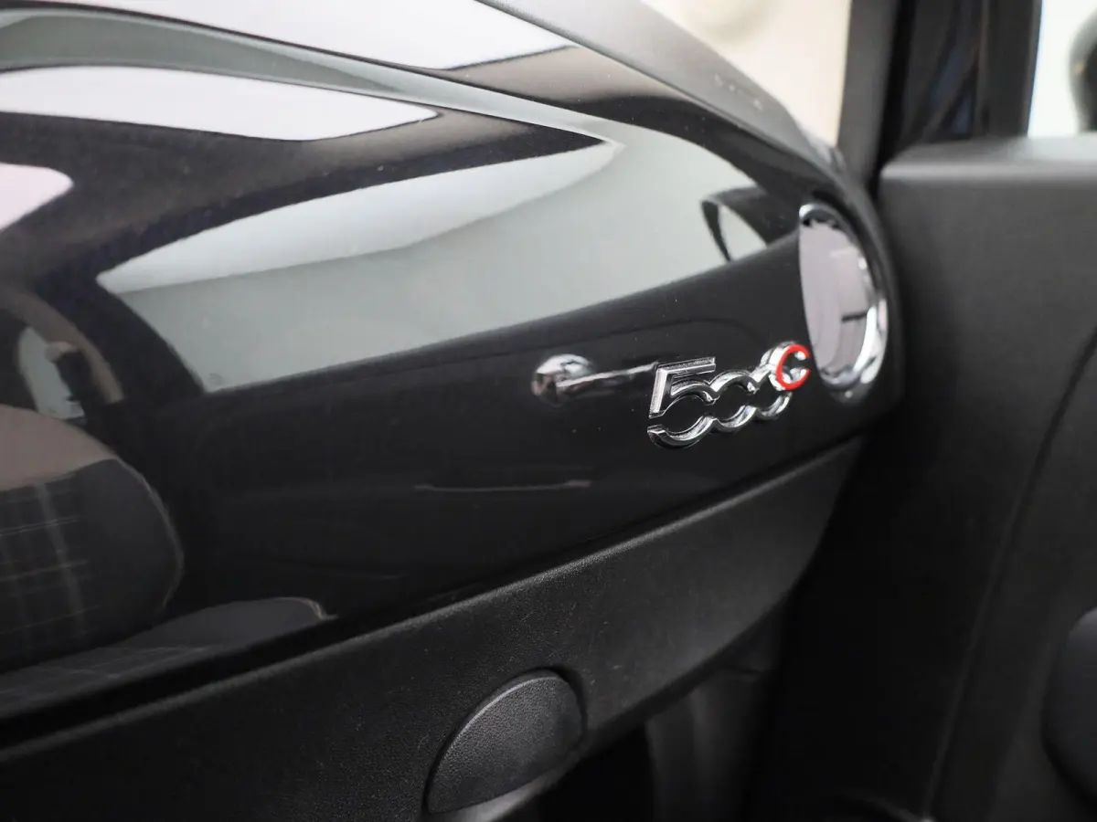 1.0 Hybrid Lounge | Cabrio | LMV | DAB | Bluetooth | Climate control | Cruise control | Parkeer sensoren | lage km stand