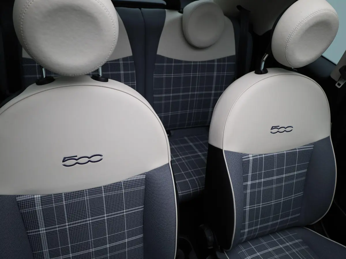 1.0 Hybrid Lounge | Cabrio | LMV | DAB | Bluetooth | Climate control | Cruise control | Parkeer sensoren | lage km stand