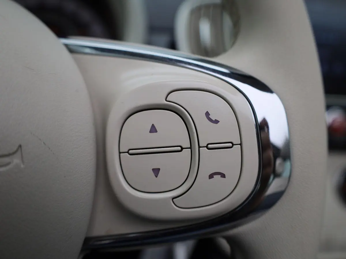 1.0 Hybrid Lounge | Cabrio | LMV | DAB | Bluetooth | Climate control | Cruise control | Parkeer sensoren | lage km stand