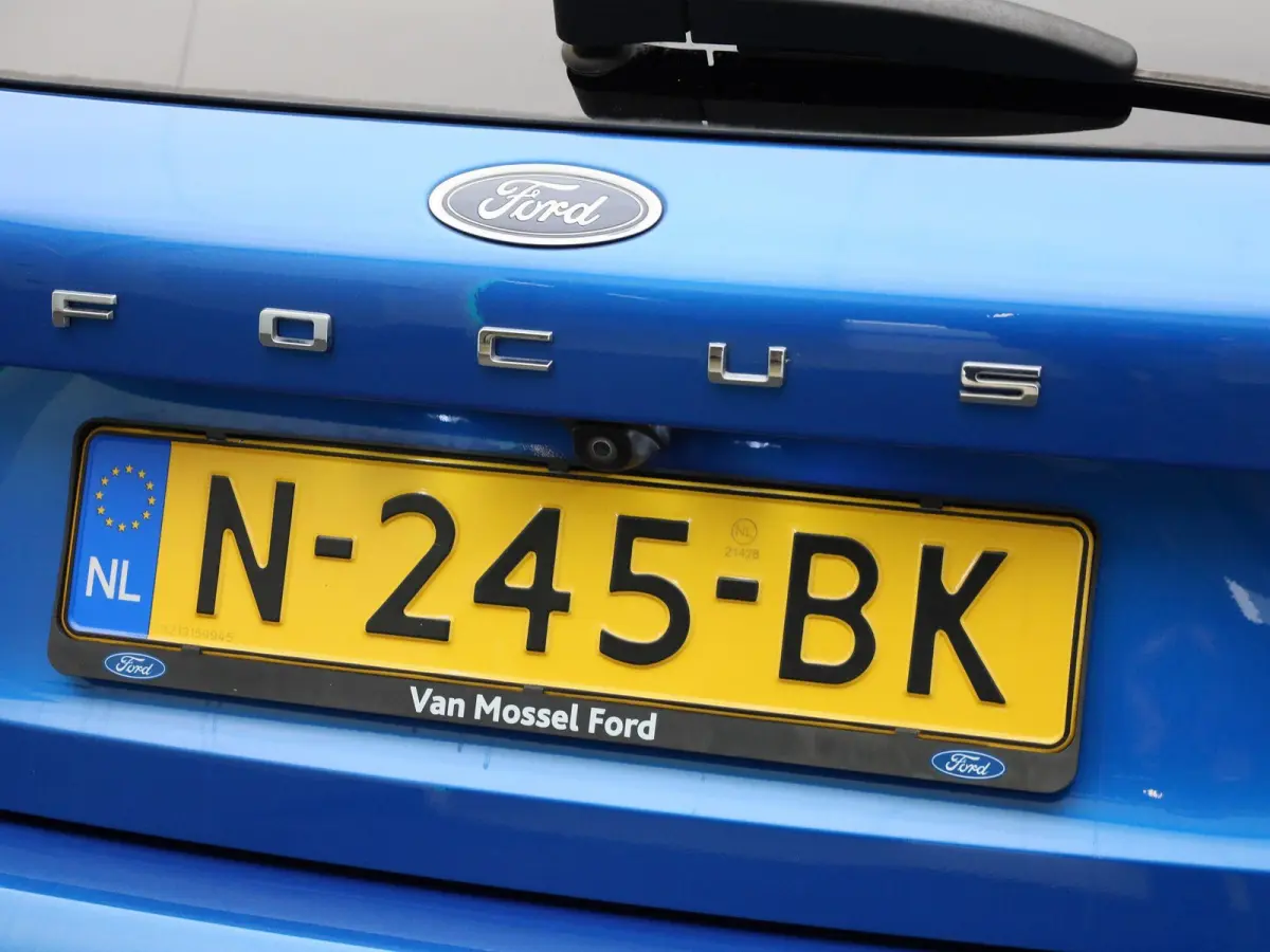 1.0 EcoBoost Hybrid Active X Business | Trekhaak | Navigatie | 17'' LMV | Cruise Control Adaptief | Achteruitrijdcamera | Bluetooth |