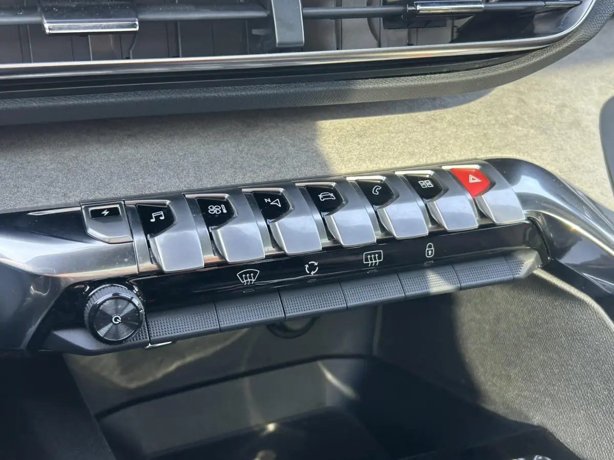 1.6 HYbrid4 300 GT | Panoramisch schuifdak | Camera | Hill Assist | Lage KM stand | Apple Carplay/Android Auto