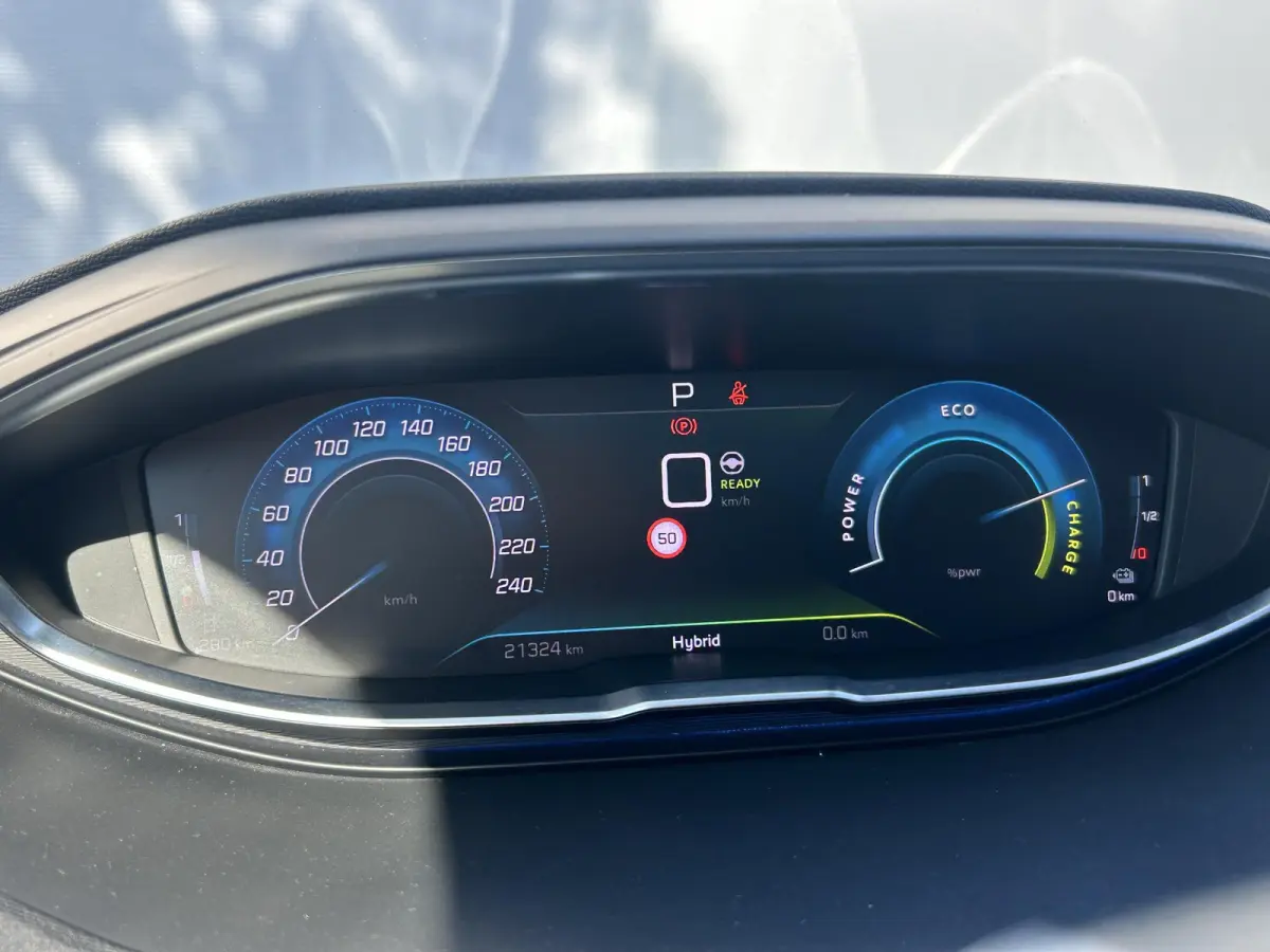 1.6 HYbrid4 300 GT | Panoramisch schuifdak | Camera | Hill Assist | Lage KM stand | Apple Carplay/Android Auto