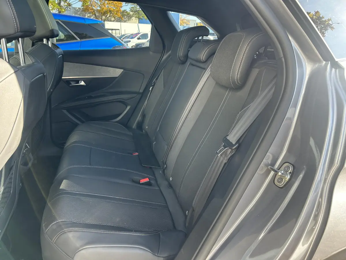 1.6 HYbrid4 300 GT | Panoramisch schuifdak | Camera | Hill Assist | Lage KM stand | Apple Carplay/Android Auto