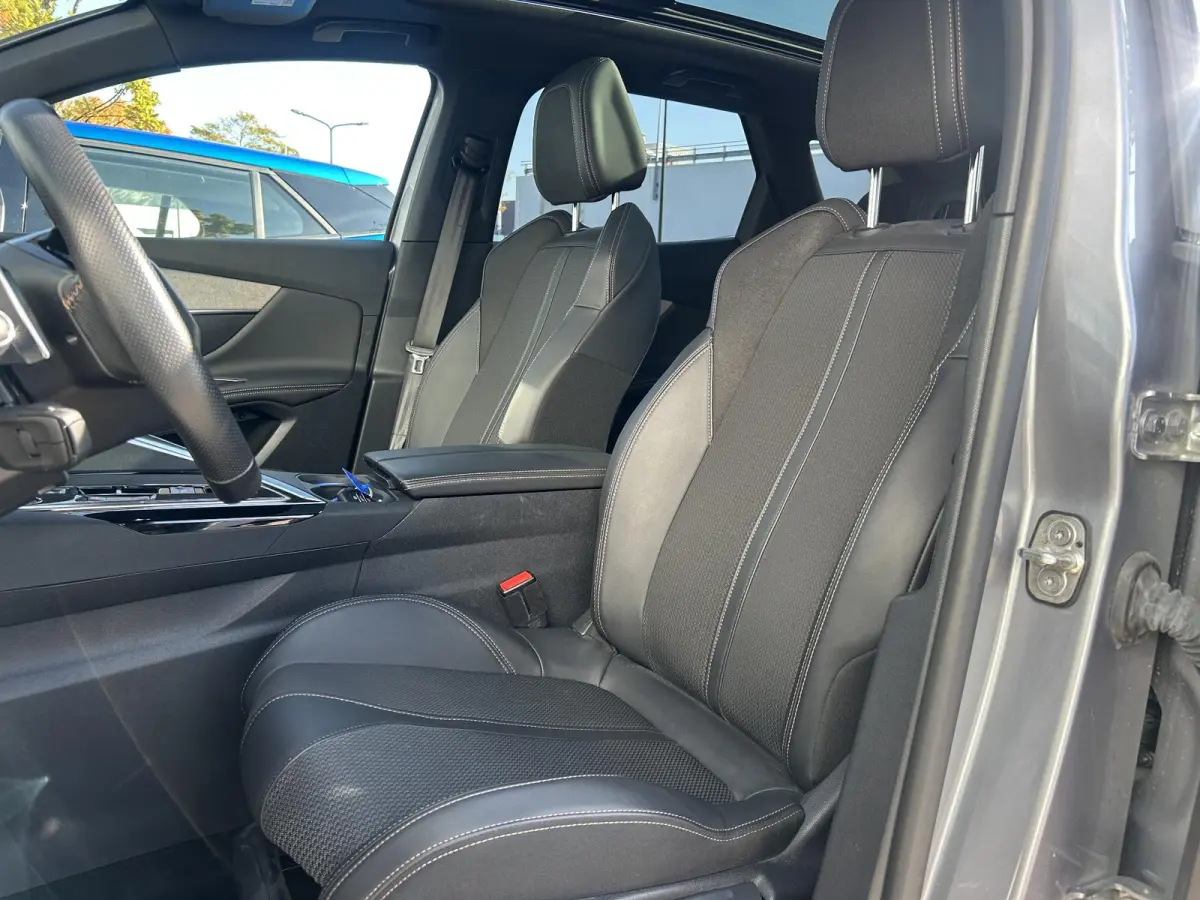 1.6 HYbrid4 300 GT | Panoramisch schuifdak | Camera | Hill Assist | Lage KM stand | Apple Carplay/Android Auto