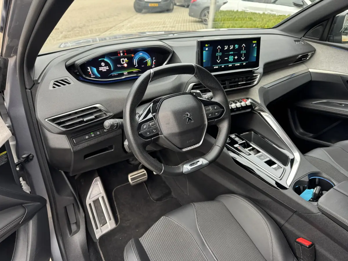 1.6 HYbrid4 300 GT | Panoramisch schuifdak | Camera | Hill Assist | Lage KM stand | Apple Carplay/Android Auto