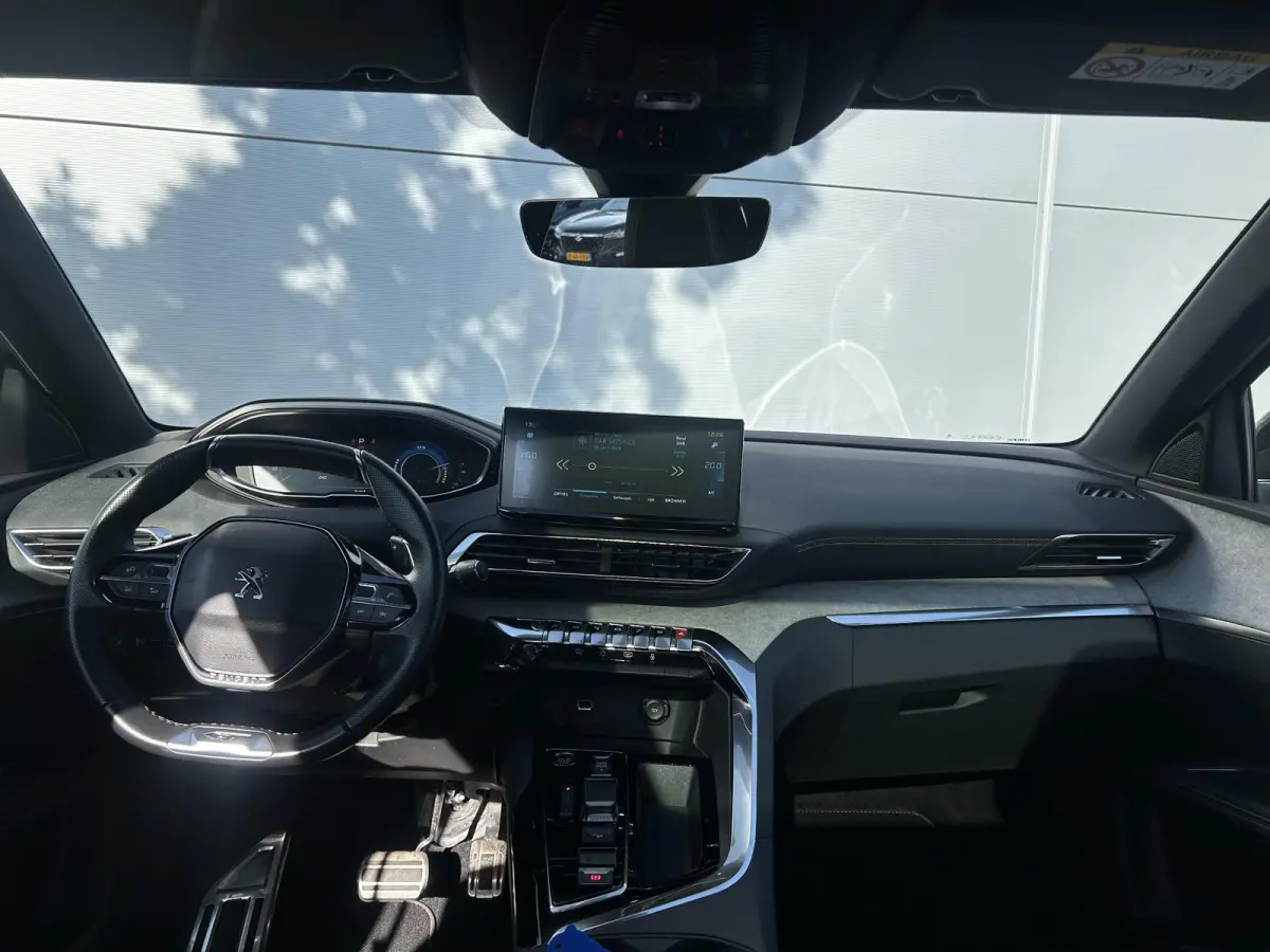 1.6 HYbrid4 300 GT | Panoramisch schuifdak | Camera | Hill Assist | Lage KM stand | Apple Carplay/Android Auto