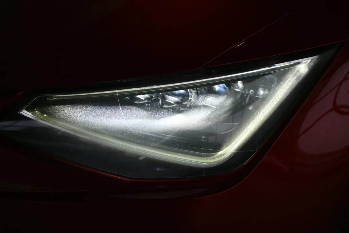 1.0 TSI FR Business Intense Clima Adaptieve cruise Panoramadak Sfeerverlichting 1e Eigenaar Inruil mogelijk