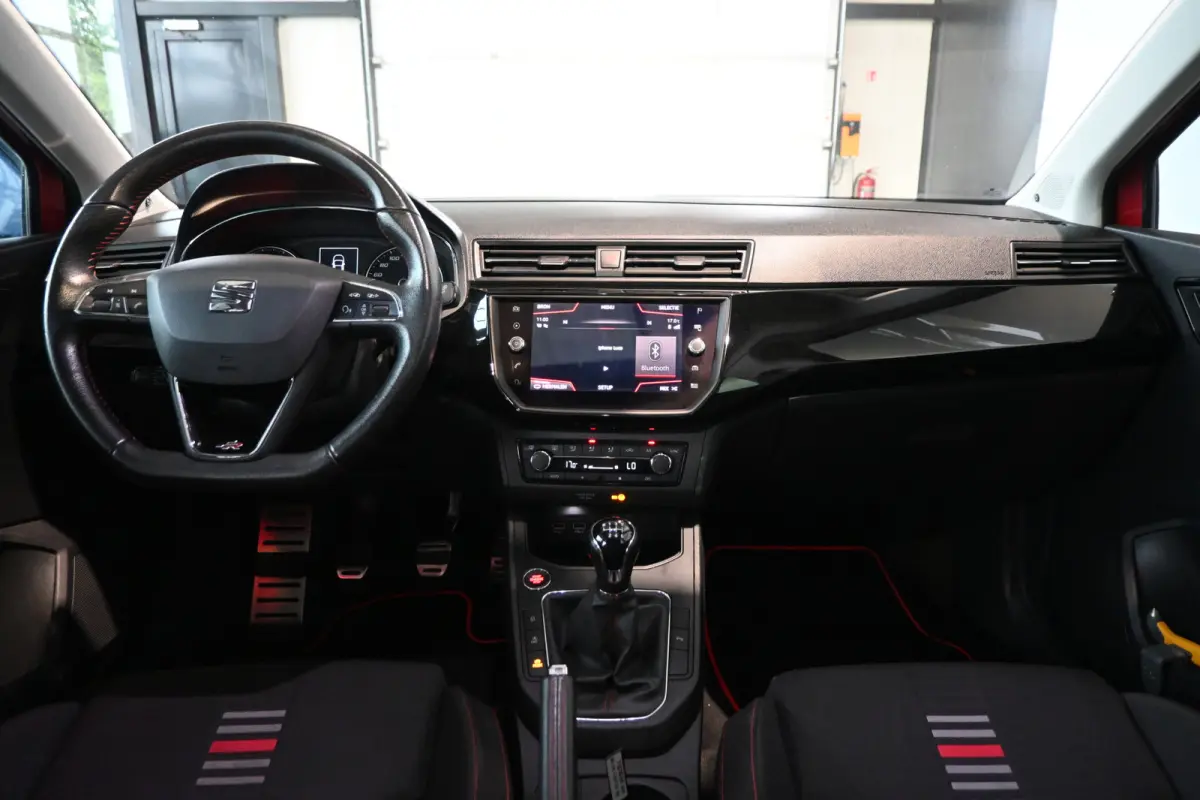 1.0 TSI FR Business Intense Clima Adaptieve cruise Panoramadak Sfeerverlichting 1e Eigenaar Inruil mogelijk