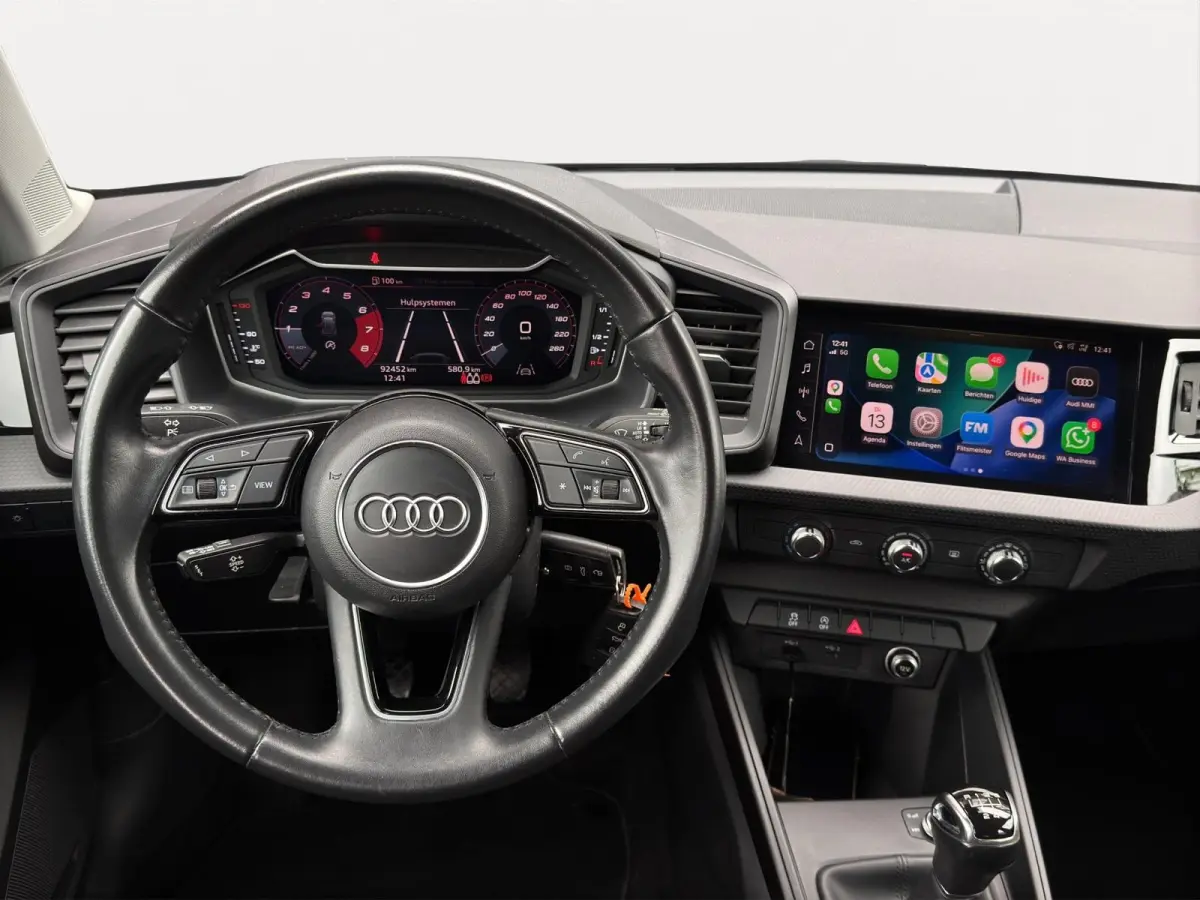 25 TFSI 96PK EPIC Camera Apple-Carplay