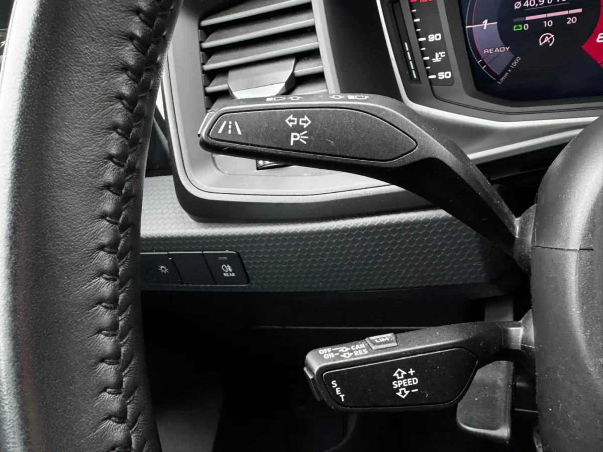 25 TFSI 96PK EPIC Camera Apple-Carplay