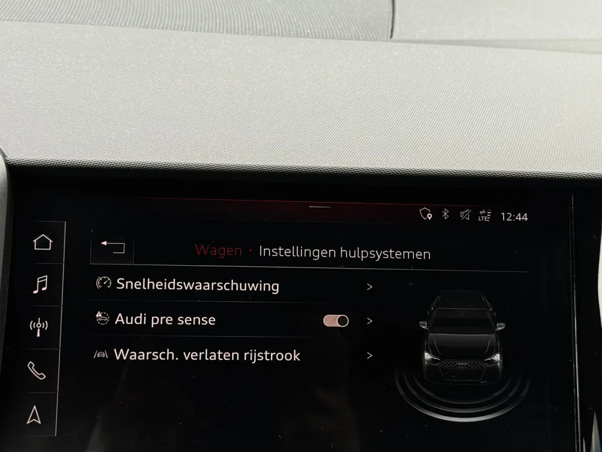25 TFSI 96PK EPIC Camera Apple-Carplay
