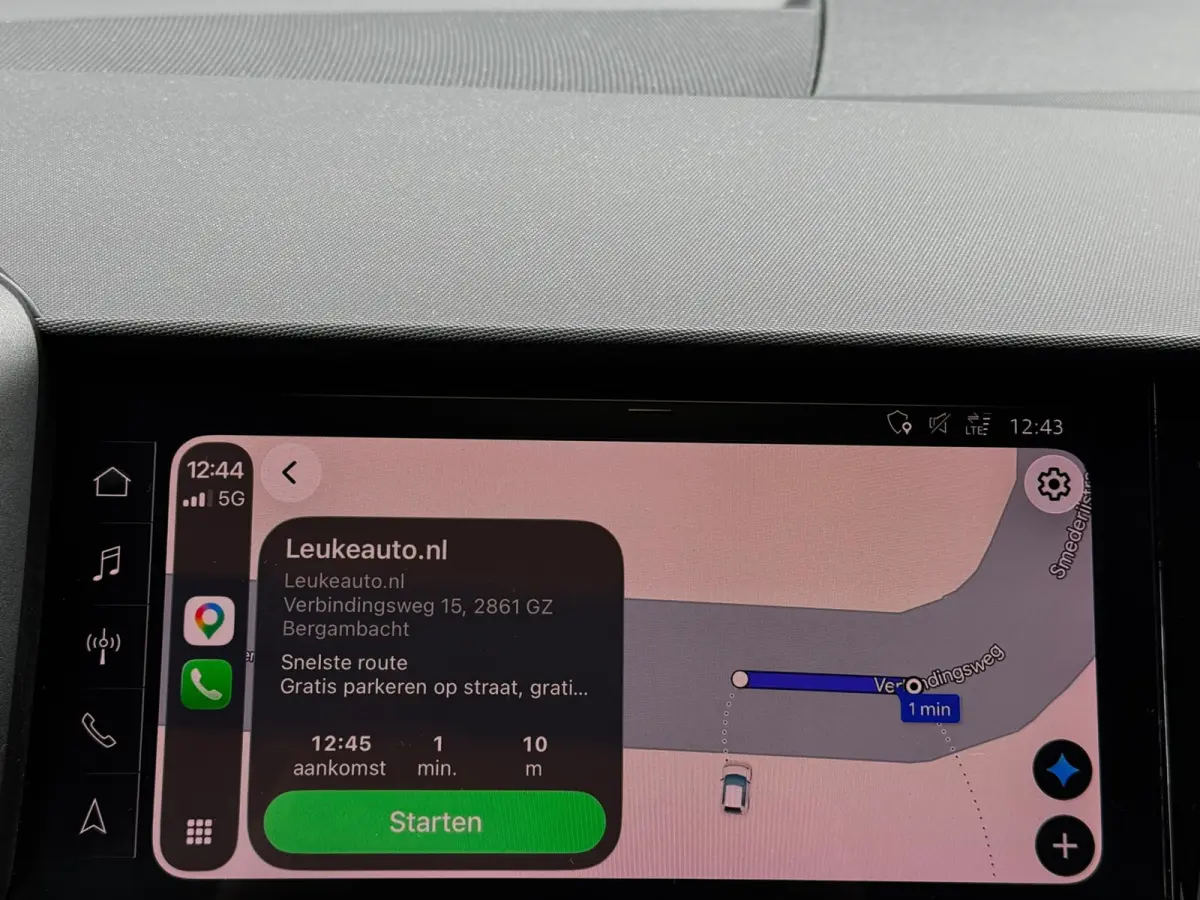 25 TFSI 96PK EPIC Camera Apple-Carplay