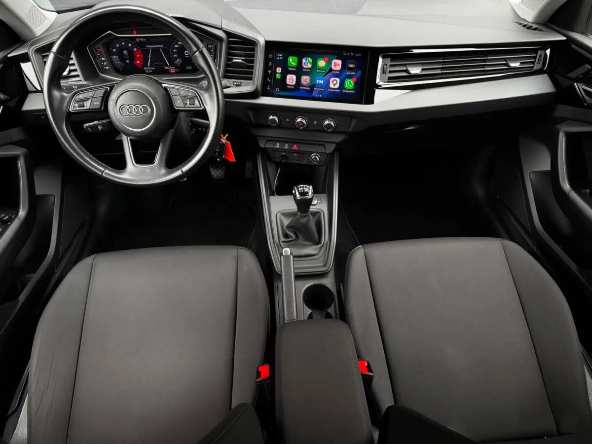 25 TFSI 96PK EPIC Camera Apple-Carplay