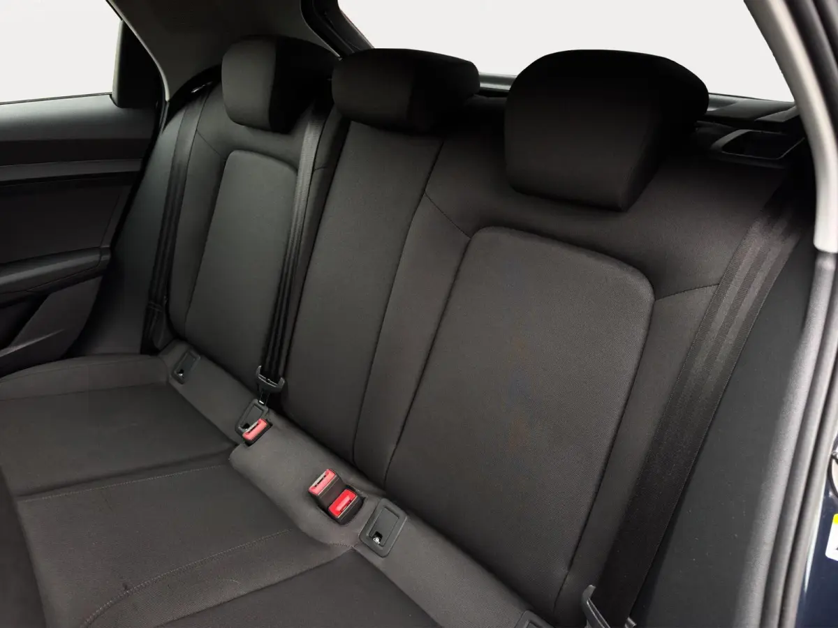 25 TFSI 96PK EPIC Camera Apple-Carplay